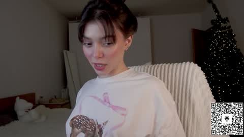 Snapshot of lilyewing_ chatting on December 2024 05:22:01 PM Lily online show from December 2024 05:22:01 PM