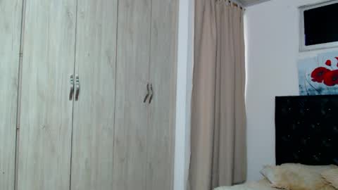 lilyfox23 online show from April 2026 01:52:02 PM