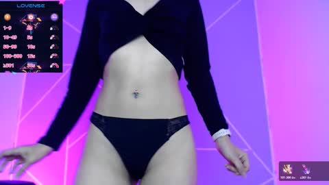 Snapshot of lilylouisee_ chatting on November 2025 07:12:01 PM Liliana louise online show from November 2025 07:12:01 PM