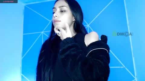 Liliana louise online show from May 2026 01:00:01 AM