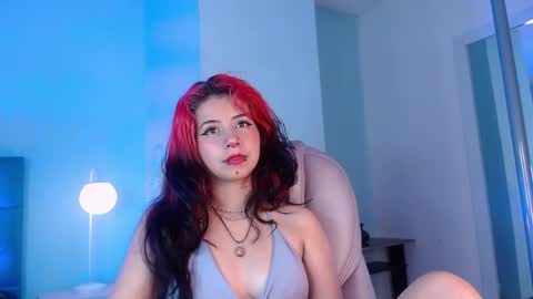 lilyred_ online show from May 2026 03:13:01 AM