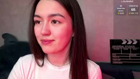 Lily online show from May 2026 05:40:01 PM