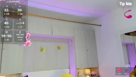 lilywhitee1 online show from June 2026 04:04:02 AM