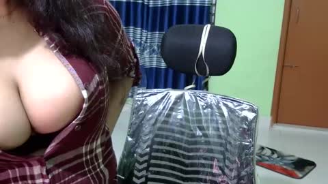 limaakter246618 online show from January 2025 09:54:01 PM