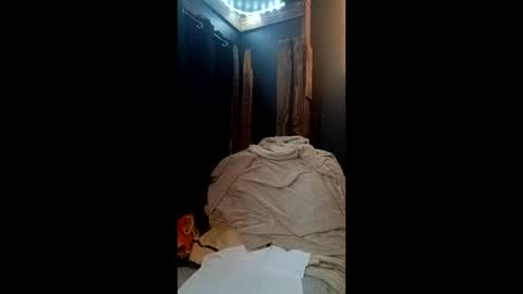 limelight1975 online show from April 2026 07:09:01 AM