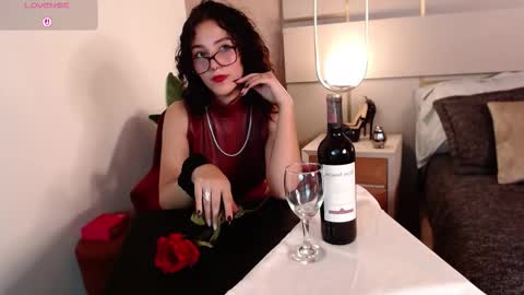 Lina online show from September 2025 07:14:01 PM