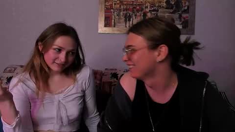 lina_nik online show from October 2025 07:38:01 PM
