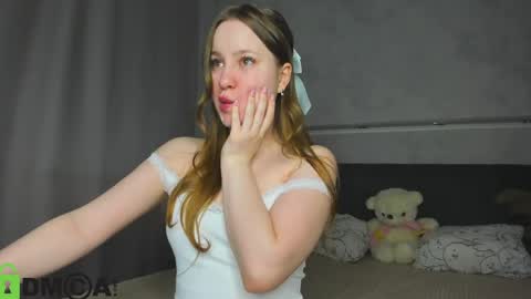 Lina online show from May 2026 01:01:02 AM