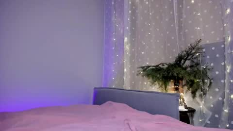 Sophia online show from December 2025 10:35:02 AM