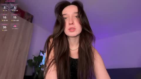 Lina online show from April 2026 08:57:02 PM