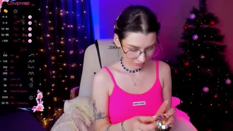 Lina online show from December 2025 08:51:02 AM