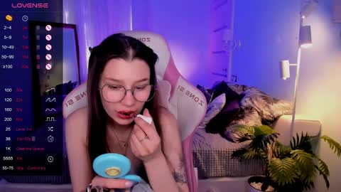 Lina online show from June 2026 02:27:01 AM