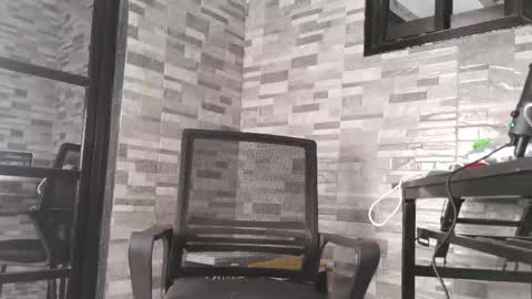 LinaDebie online show from December 2025 10:20:02 AM