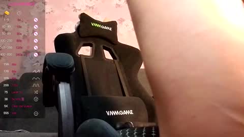 Lina Devine online show from January 2026 01:13:01 PM