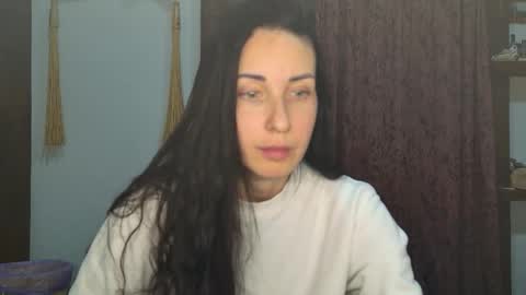 LinaLivee online show from February 2026 06:17:01 PM