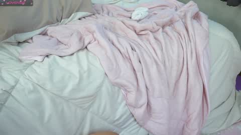 Snapshot of linasiren chatting on February 2025 11:23:02 AM Lina My schedule GMT0 Thu-Mon 3am-10am online show from February 2025 11:23:02 AM