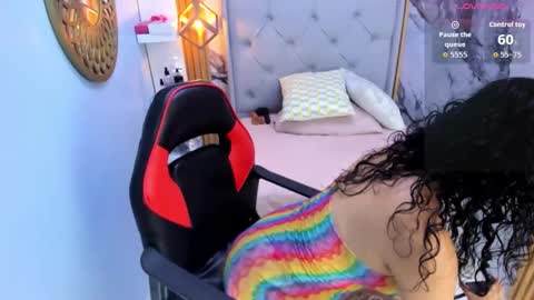 L I N A  online show from October 2025 03:32:02 AM