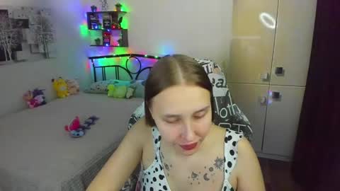 Lina online show from April 2026 09:16:01 PM