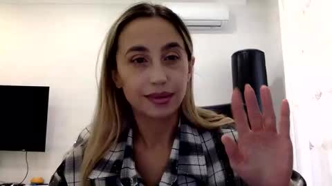 linavora online show from February 2026 11:35:02 AM