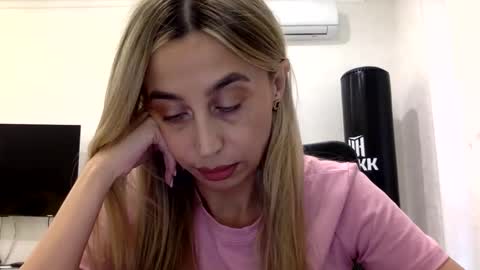 linavora online show from March 2026 01:07:02 PM