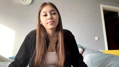 Elin online show from September 2025 11:26:02 AM