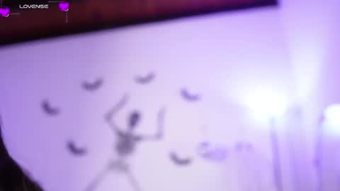 Lincy Rios  online show from October 2025 06:41:02 PM