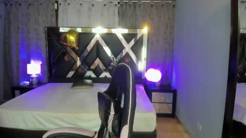 Snapshot of linda4petite chatting on June 2026 01:35:01 PM Linda online show from June 2026 01:35:01 PM