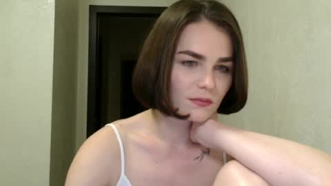 Linda online show from June 2026 07:38:02 PM