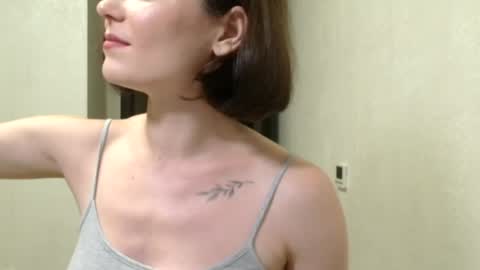 Linda online show from June 2026 08:02:01 PM