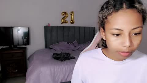 Snapshot of linda_brown_1 chatting on May 2026 12:23:01 PM linda brown online show from May 2026 12:23:01 PM