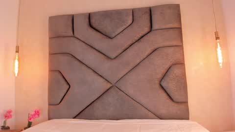 Snapshot of linda_saenz1 chatting on March 2025 05:54:02 PM Linda Saenz online show from March 2025 05:54:02 PM