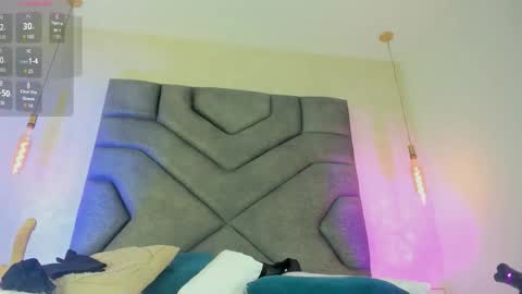 Snapshot of linda_saenz1 chatting on November 2025 11:32:02 AM Linda Saenz online show from November 2025 11:32:02 AM