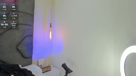 Snapshot of linda_saenz1 chatting on November 2025 11:22:01 AM Linda Saenz online show from November 2025 11:22:01 AM