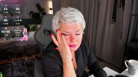 Linda Zefir online show from May 2026 01:22:01 AM