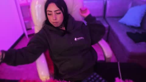 linda miller online show from February 2025 06:51:01 AM