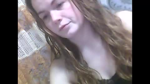 Snapshot of lindaahskysx chatting on December 2025 09:53:01 PM LindaAhSkysX online show from December 2025 09:53:01 PM