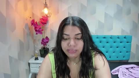 Snapshot of lindabreexlove chatting on March 2026 03:36:02 PM online show from March 2026 03:36:02 PM