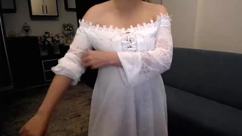 Snapshot of lindaliony chatting on September 2025 04:00:02 PM Linda Liony online show from September 2025 04:00:02 PM