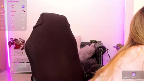 Linda  --  online show from March 2025 04:51:02 PM