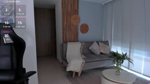 call me annie online show from October 2025 09:26:02 PM