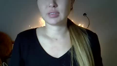 Anna online show from March 2026 07:41:01 PM