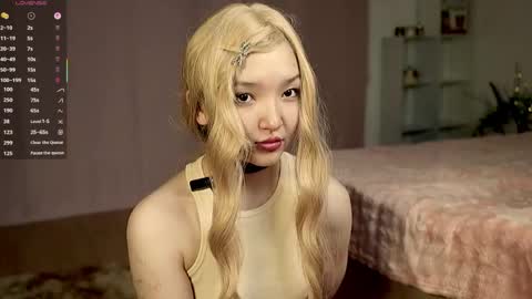 Linh -   online show from May 2026 09:09:01 PM