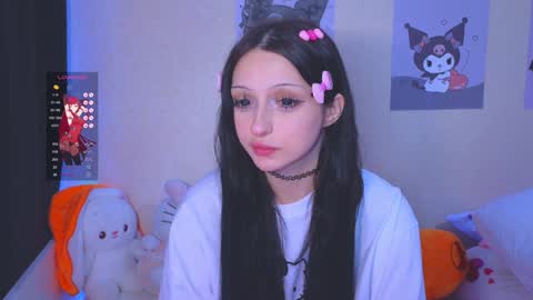 Lina online show from December 2024 11:37:02 PM