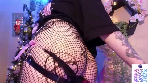 Lina online show from February 2025 06:15:02 PM