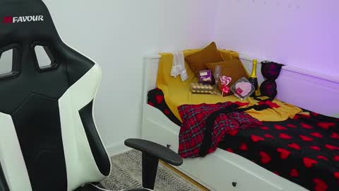 Tina online show from February 2026 07:10:01 PM