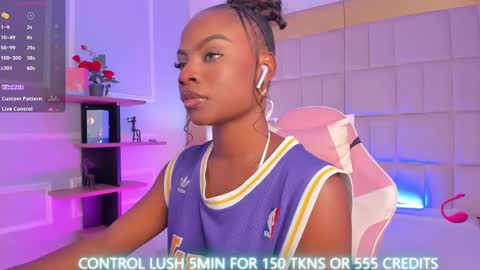 Snapshot of linsyadams chatting on December 2024 07:50:02 PM online show from December 2024 07:50:02 PM