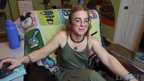 Snapshot of linzy19 chatting on February 2025 12:29:02 AM Linzy19 online show from February 2025 12:29:02 AM