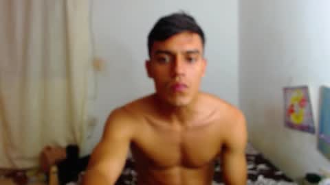 lion_grr online show from November 2025 11:54:02 PM