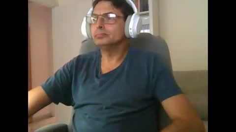 liongr69 online show from October 2025 04:28:01 PM