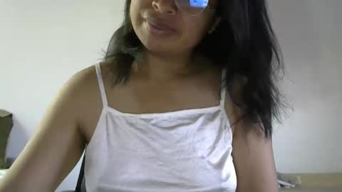 Snapshot of liora_selene chatting on April 2026 03:26:01 AM liora online show from April 2026 03:26:01 AM